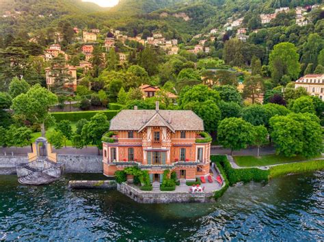lago di como venduta versace